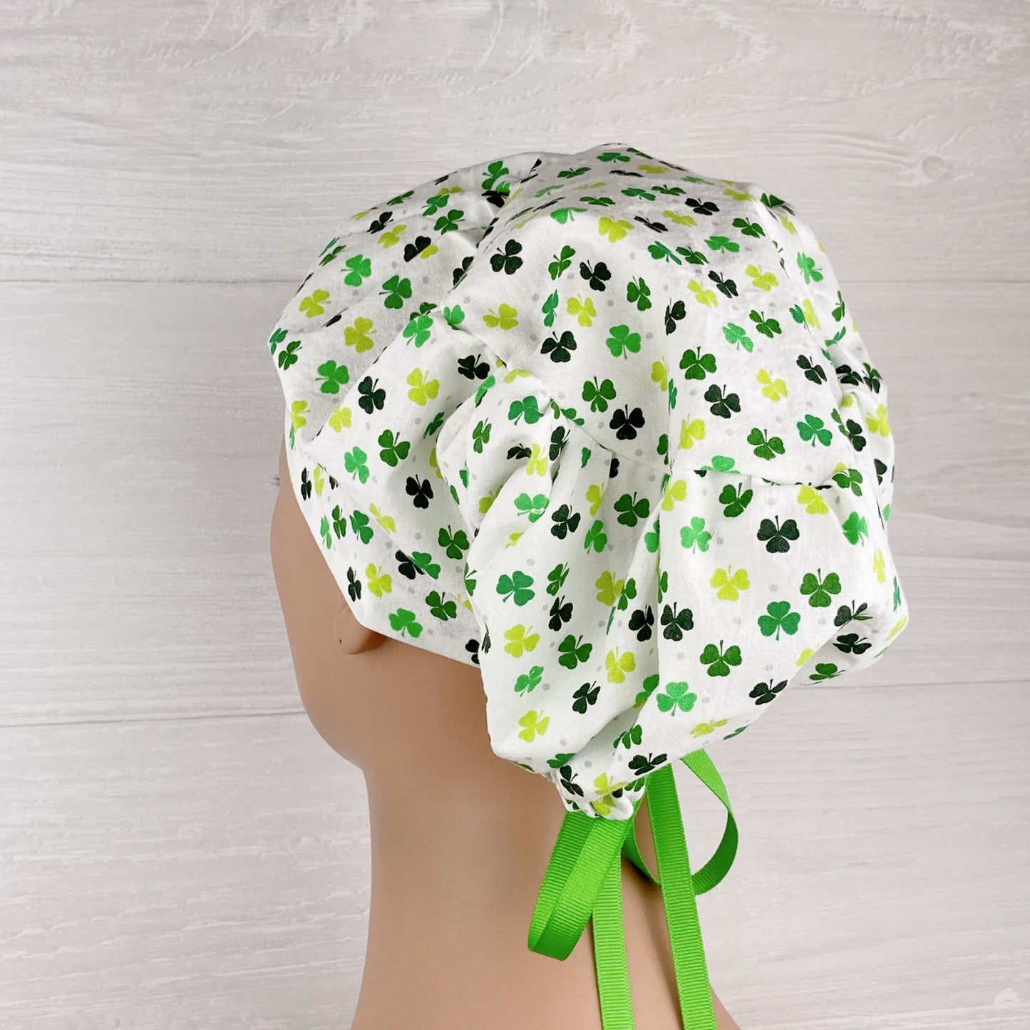 Tiny Clovers on White Women's Tieback Hat