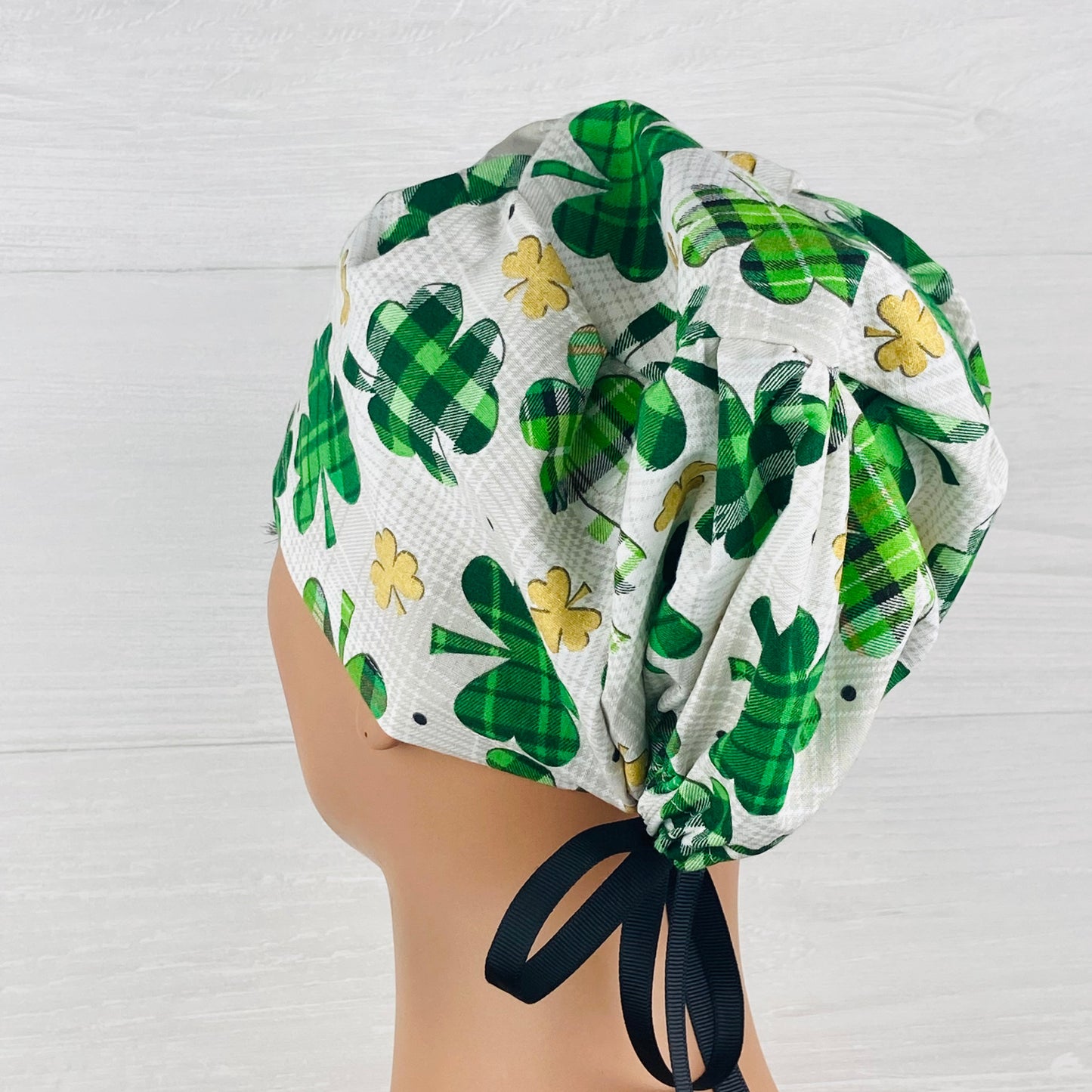 Shamrocks and Dots Women's Tieback Hat