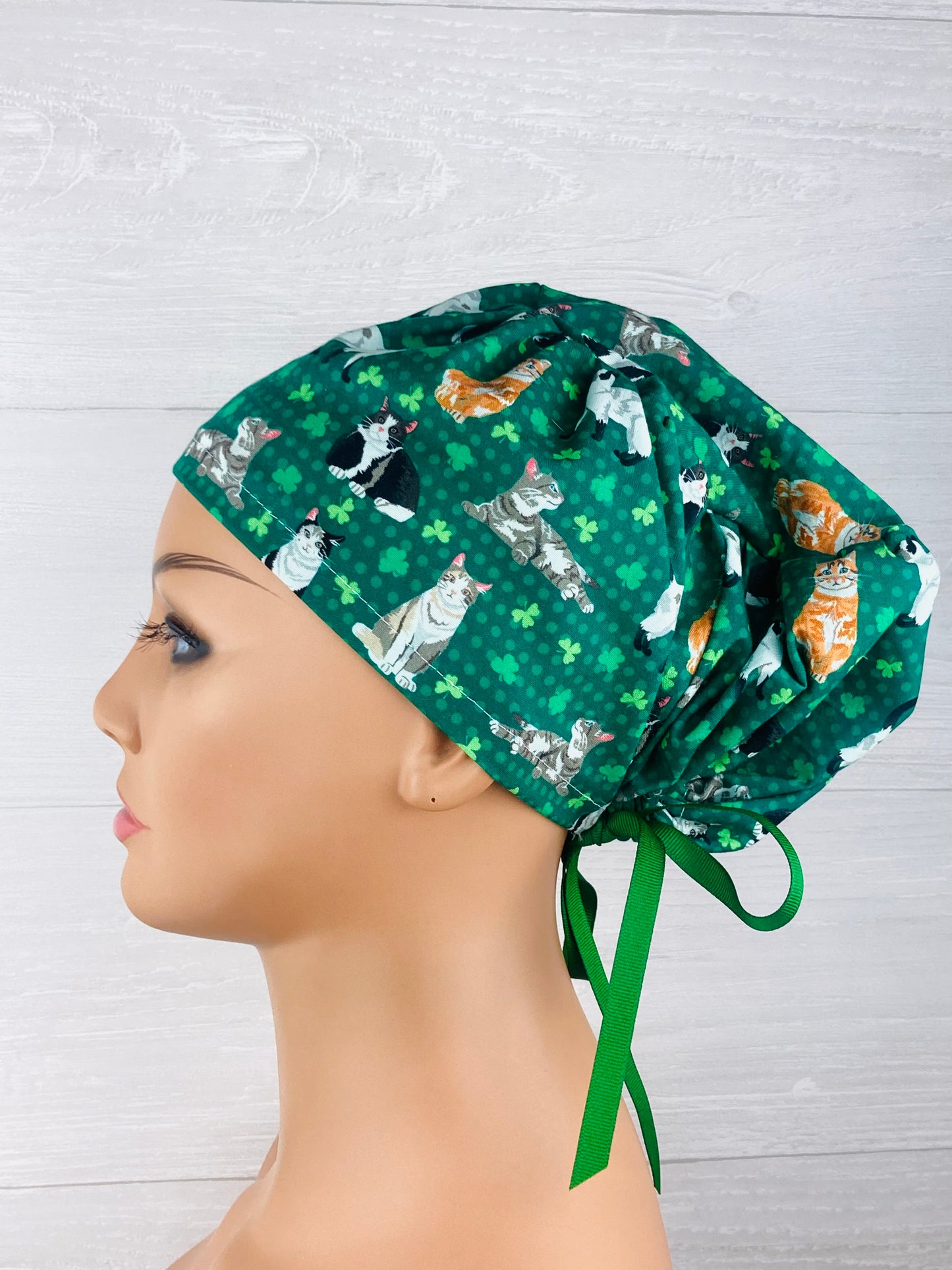 St Patricks's Day Cats and Clovers Women's Tieback Hat