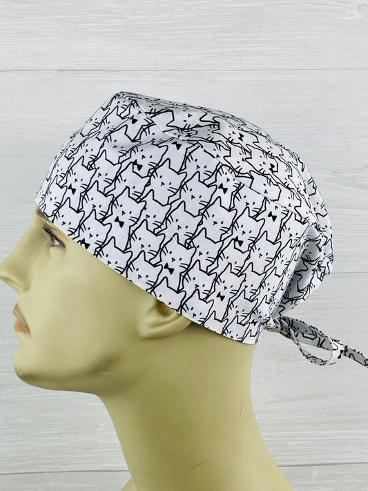 Cats on White Men’s Scrub Hat