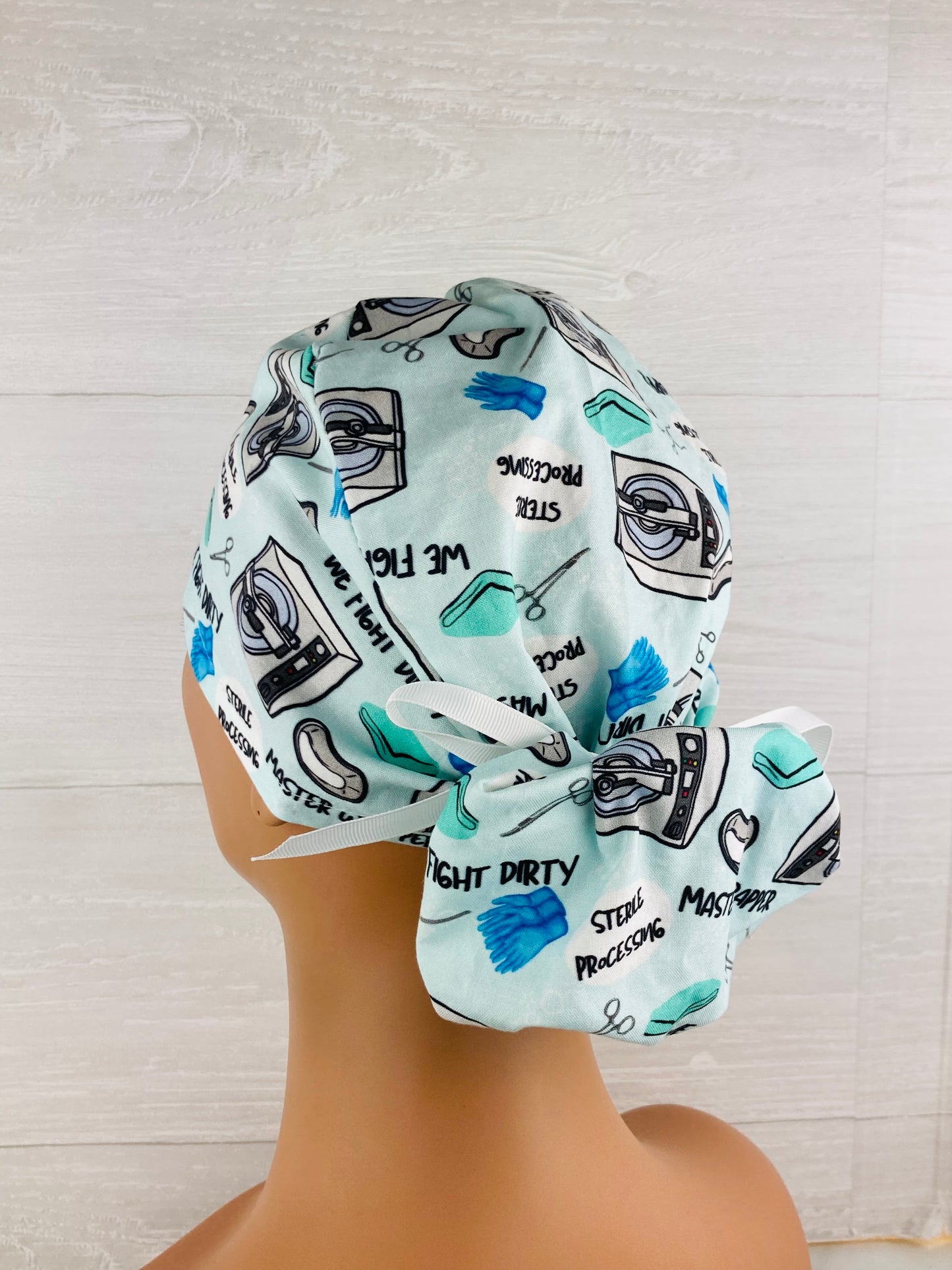 Master Wrapper Ponytail Scrub Cap